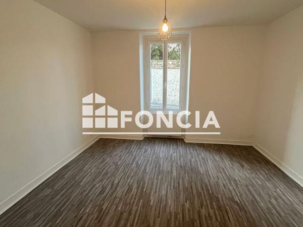 Location Studio 25.55 m² - 12 RUE DU RONNEAU Etampes 91150