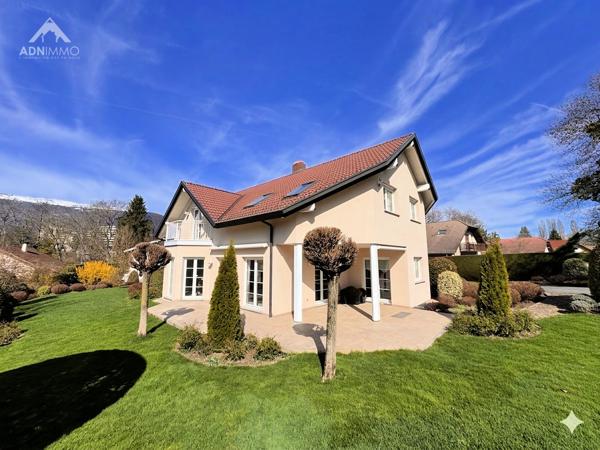 Saint-Genis-Pouilly (01630) Maison 8 Pièces 333 m2