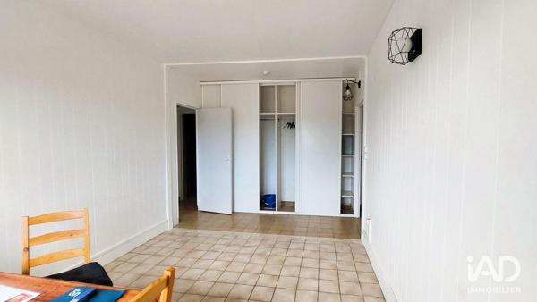 Location appartement 2 pièces 39 m² Saint-Denis