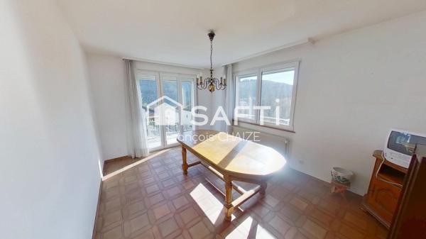 Maison - 5 chambres - Sous Sol complet - Belle Exposition - Villers le lac