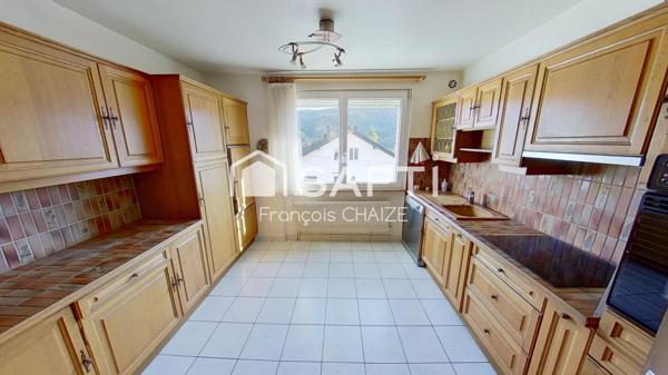 Maison - 5 chambres - Sous Sol complet - Belle Exposition - Villers le lac