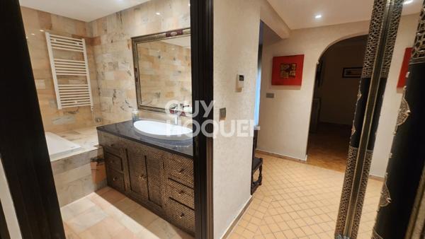A louer Duplex meublé 362 m² avec jardin T4 Palmeraie.