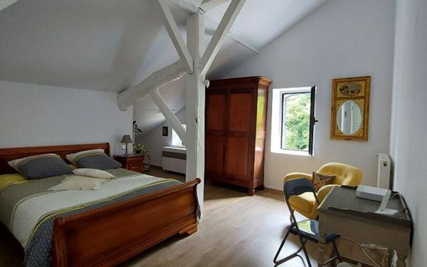 Maison à vendre    7 pièces •  Saint-Martin-de-Hinx