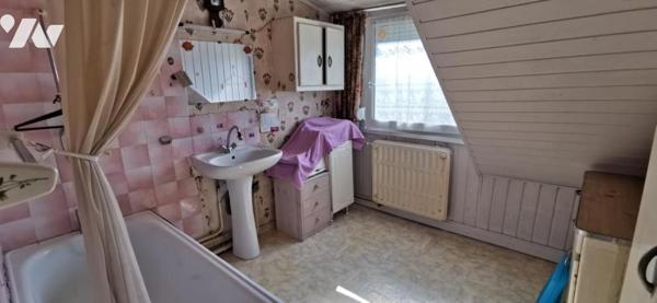 Saint-Laurent-Blangy Belle Maison de Lotissement avec garage et jardin à rénover env. SH 78 m²