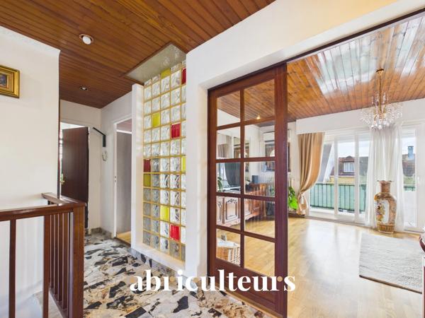Appartement duplex 125m² avec balcon, parking et cave en vente à Argenteuil 95100