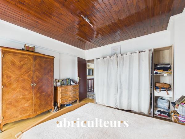 Appartement duplex 125m² avec balcon, parking et cave en vente à Argenteuil 95100
