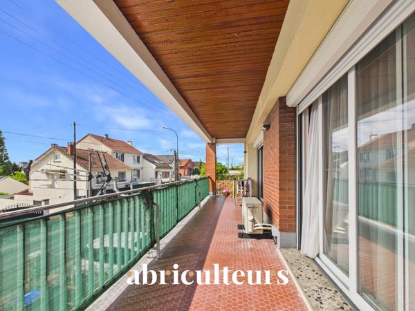 Appartement duplex 125m² avec balcon, parking et cave en vente à Argenteuil 95100