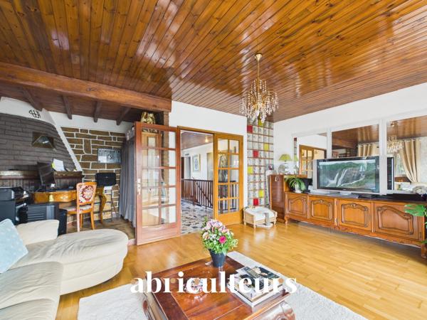 Appartement duplex 125m² avec balcon, parking et cave en vente à Argenteuil 95100