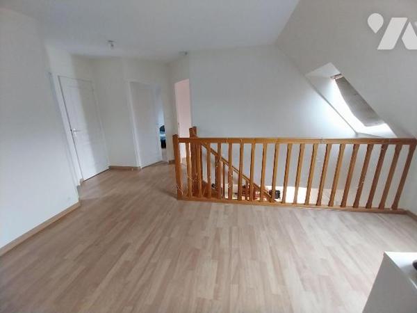 Maison à Vendre à Vitré (35500) en Ille-et-Vilaine (35)

Quartier SUD de VITRE, maison foncti...