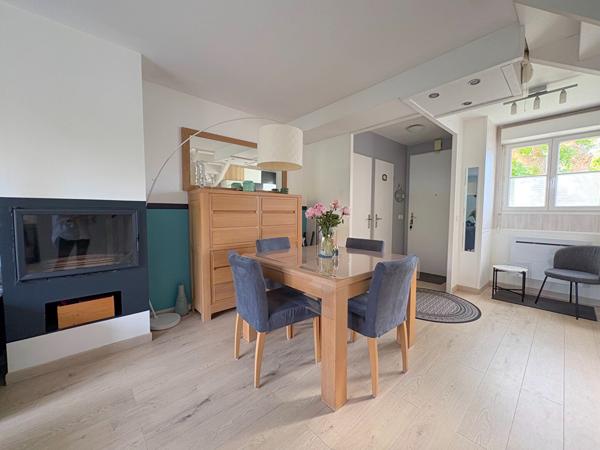 Vente                                                      Maison
                        
                     3 pièces                      63 m2                     à Villejust
