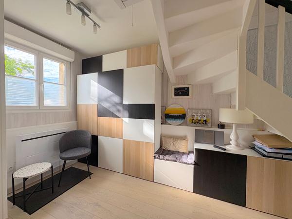 Vente                                                      Maison
                        
                     3 pièces                      63 m2                     à Villejust