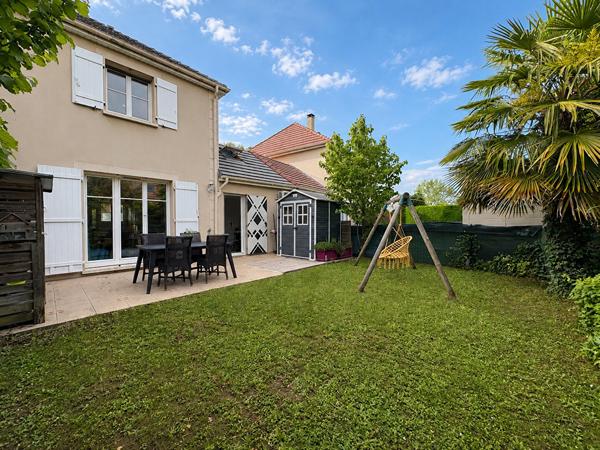 Vente                                                      Maison
                        
                     3 pièces                      63 m2                     à Villejust