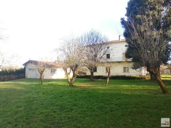 Maison deux logements grand terrain clos