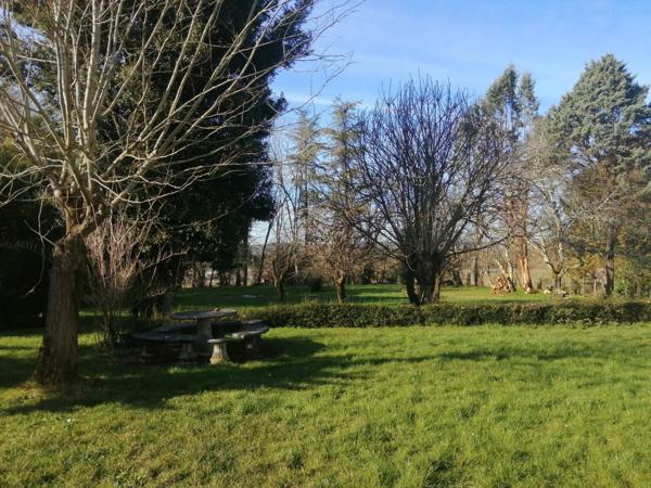 Maison deux logements grand terrain clos