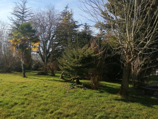Maison deux logements grand terrain clos