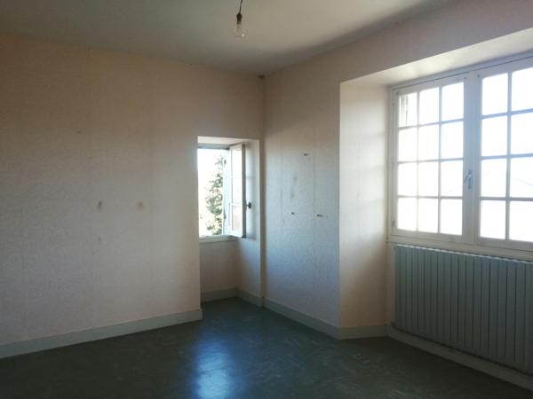 Maison deux logements grand terrain clos