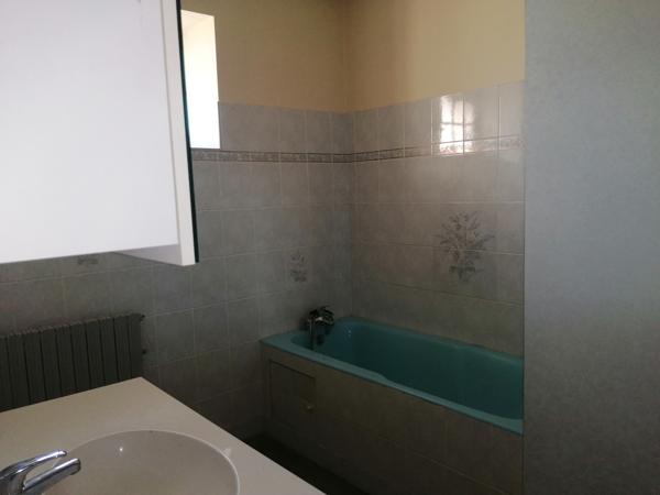 Maison deux logements grand terrain clos