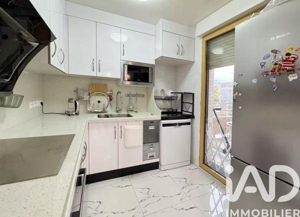 Location appartement 4 pièces 73 m² Aubervilliers