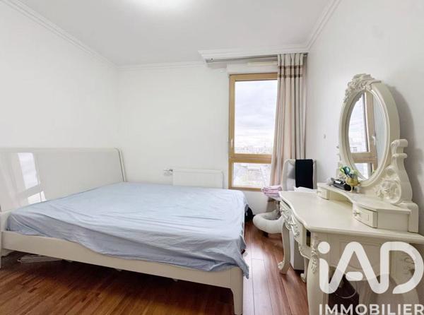 Location appartement 4 pièces 73 m² Aubervilliers