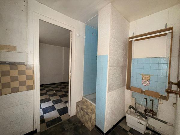 local sous-sol à rénover Idéal investisseur