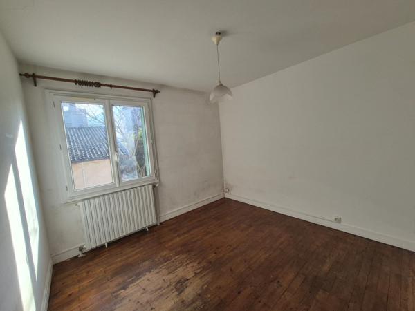 SOUS OFFRE D'ACHAT Maison familiale – Saint-Martin-d’Hères Calme Proche des Commerces et Transports