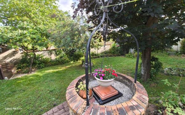 MAISON FAMILIALE DE CARACTÈRE  – 7 PIÈCES – JARDIN – DÉPENDANCES – PROCHE PARIS : Argenteuil, Quartier Haut-coteaux