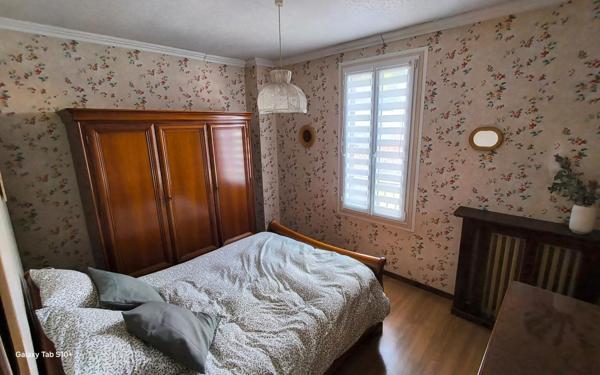 MAISON FAMILIALE DE CARACTÈRE  – 7 PIÈCES – JARDIN – DÉPENDANCES – PROCHE PARIS : Argenteuil, Quartier Haut-coteaux