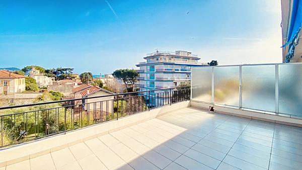 Nice Baumettes –  Dernier Étage - 2P, terrasses, aperçu mer