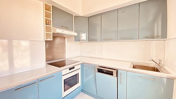 Nice Baumettes –  Dernier Étage - 2P, terrasses, aperçu mer