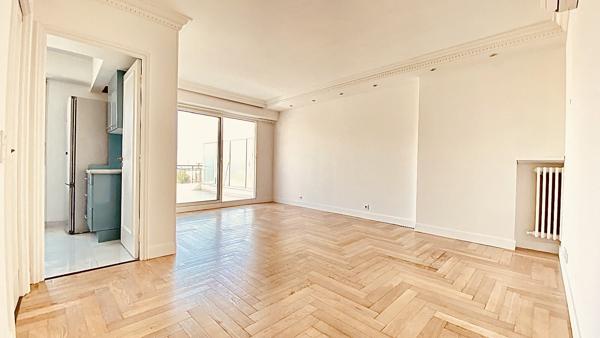 Nice Baumettes –  Dernier Étage - 2P, terrasses, aperçu mer