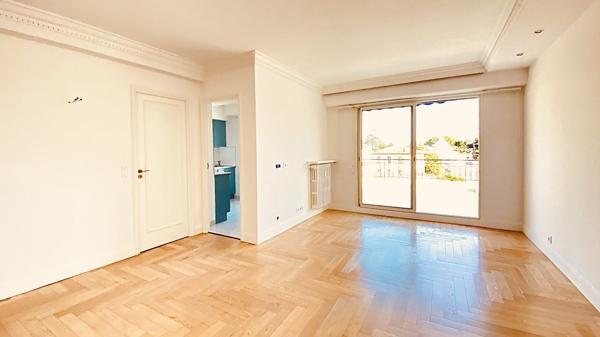 Nice Baumettes –  Dernier Étage - 2P, terrasses, aperçu mer