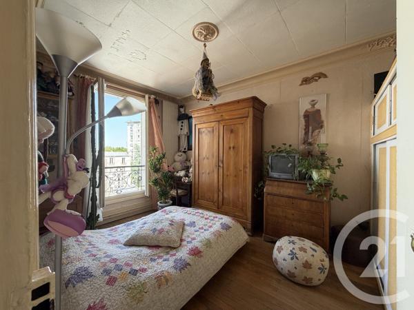 Appartement F6 à vendre  6 pièces - 108,89 m 2   PARIS  - 75019