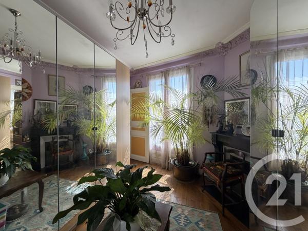 Appartement F6 à vendre  6 pièces - 108,89 m 2   PARIS  - 75019