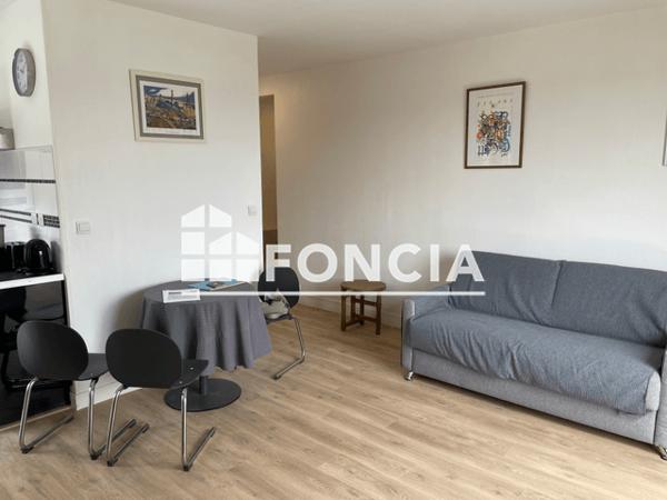 Location Studio meublé 33.81 m² - 30 AVENUE DE BOURGES Gien 45500