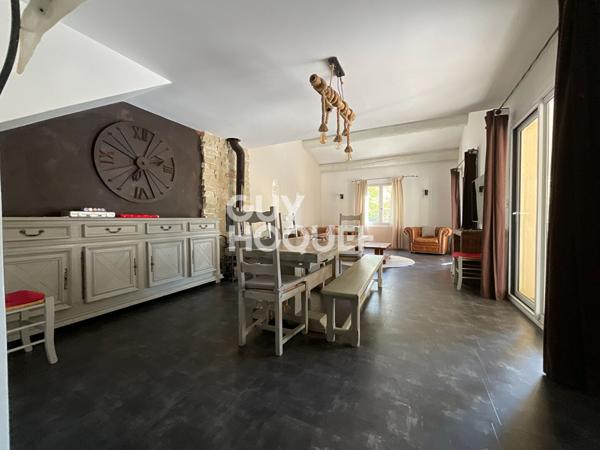 Ensemble immobilier avec villa principale de 192m² piscine sur parcelle de 2000 m² Althen des Paluds