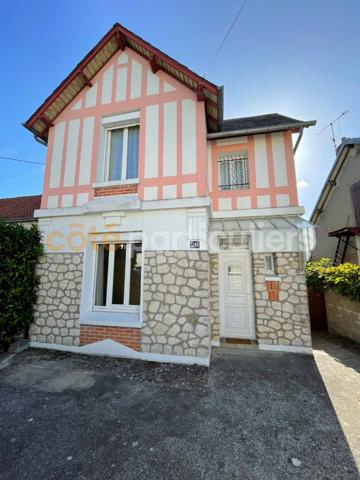 Vente
                Maison88 m² - 4 Pièces -
                    JOUE LES TOURS (37300)