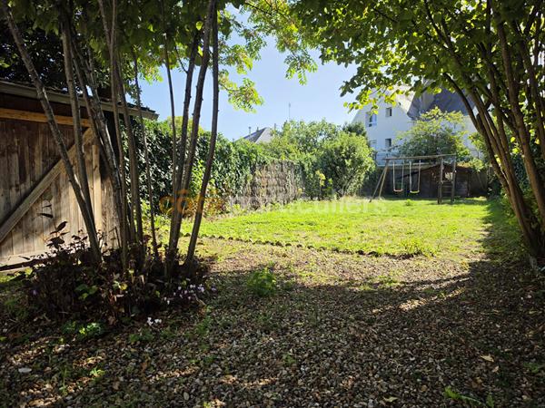 Vente
                Maison88 m² - 4 Pièces -
                    JOUE LES TOURS (37300)