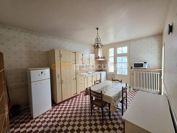 Vente
                Maison88 m² - 4 Pièces -
                    JOUE LES TOURS (37300)