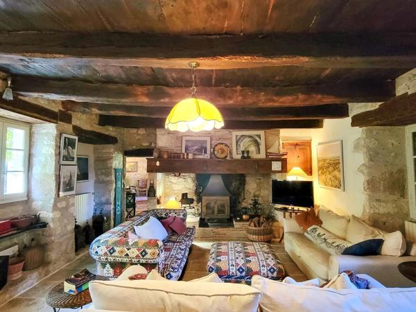 Un coin de paradis avec des vues panoramiques proche de Cordes-sur-Ciel