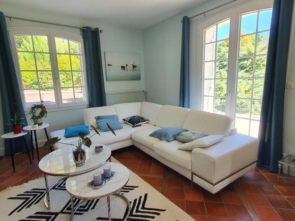 Charmante maison avec piscine intérieure