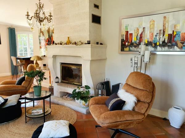 Charmante maison avec piscine intérieure