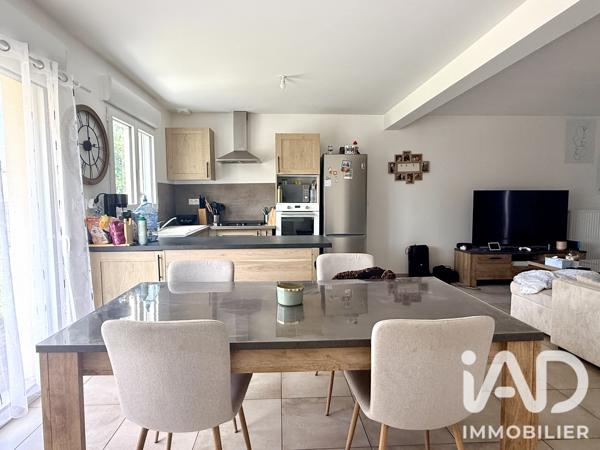 Location maison 4 pièces 90 m² Saché