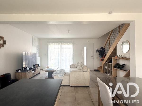 Location maison 4 pièces 90 m² Saché