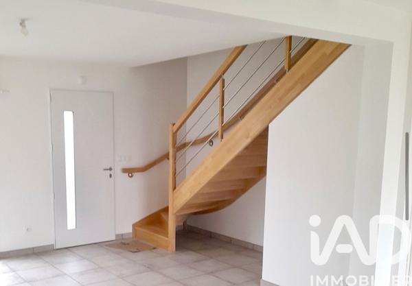 Location maison 4 pièces 90 m² Saché