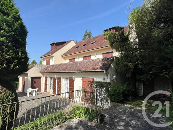 Maison à vendre  12 pièces - 311 m2 PRESLES EN BRIE - 77