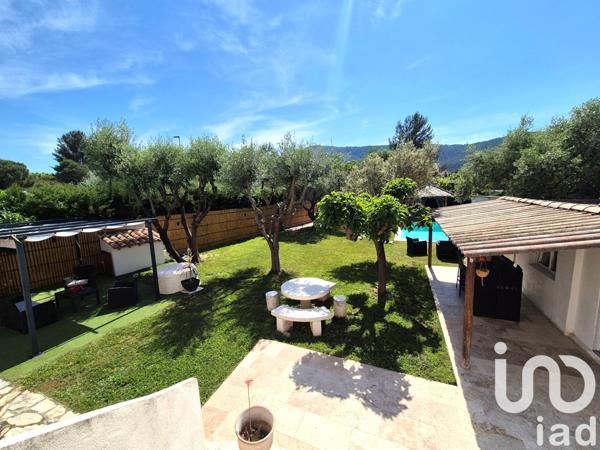 Maison à vendre 5 pièces 202 m² Solliès-Pont