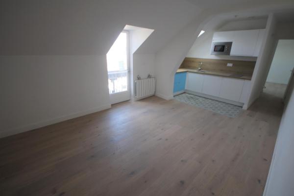 A LOUER : T1 à LILLE • Rue Jeanne d'Arc - LILLE SAINT-MICHEL • 805 € CC • Réf. 603-005