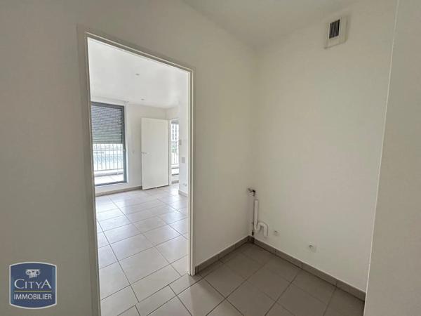 Appartement à louer 4 pièces 113.54m² Orléans (45100)