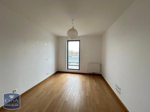 Appartement à louer 4 pièces 113.54m² Orléans (45100)