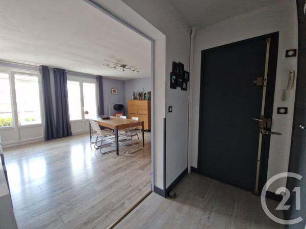 Appartement F4 à vendre  4 pièces - 92,39 m2 EVREUX - 27
